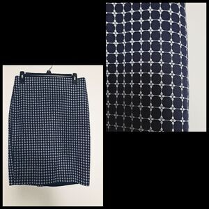 Adrianna papell skirt  Navy & white pattern sz 4 office preppy